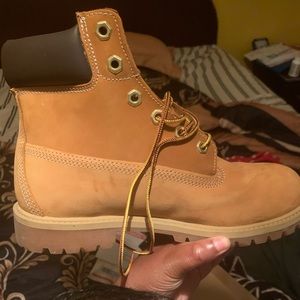 Size 7M Timberlands..barely worn